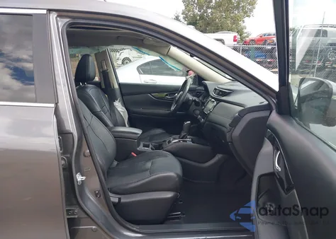 2017 Nissan Rogue Sl z USA, uszkodzony, nr VIN 5N1AT2MV6HC747783